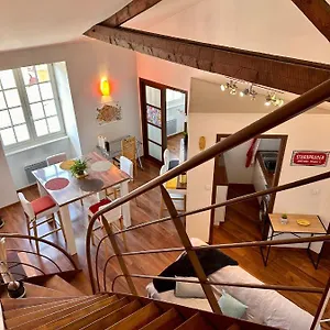 Appartement Petit Nid Cosy Au Coeur Du Puy 1 A 5 Personnes, Le Puy-en-Velay
